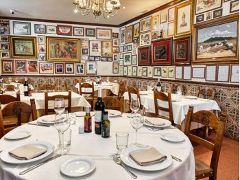 3_0vmyla44ro_Casa Ciriaco Salones (4).jpeg